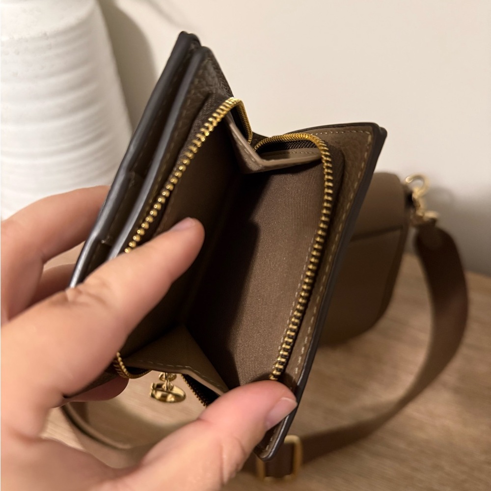 Coach Amelia Saddle Bag in Dark Stone with matching Snap Wallet - Picture 7 of 7